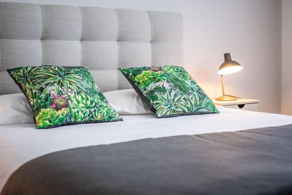 Cozy Sea View Apartment Near City & Airport Ponta Delgada Eksteriør bilde